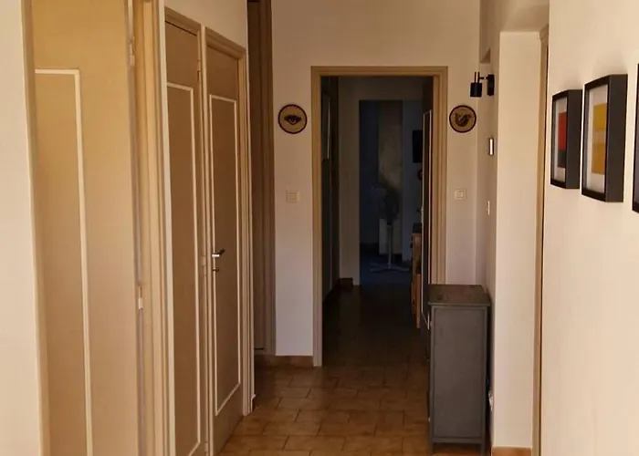 A Quelques Pas De La Santa-Lucia-di-Moriani